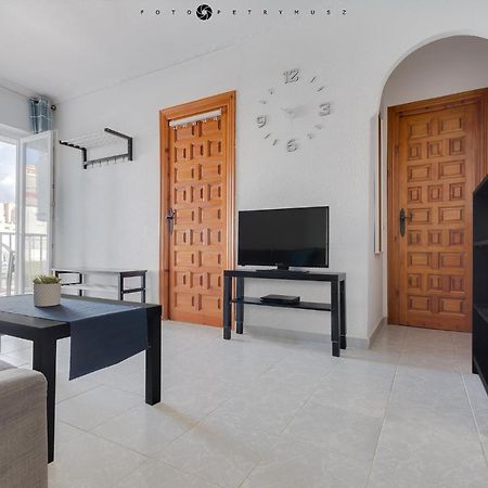 Apartment With Pool, Sea Views & Balcony Less Than 10Min Walk To La Mata Beach! Torrevieja Exteriér fotografie